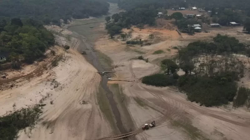 Seca e calor batem recorde de mais de 100 anos em Manaus