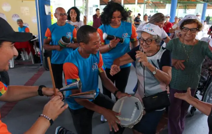 Manaus lança edital do concurso público da Fundação Dr. Thomas com salários de até R$ 5,2 mil