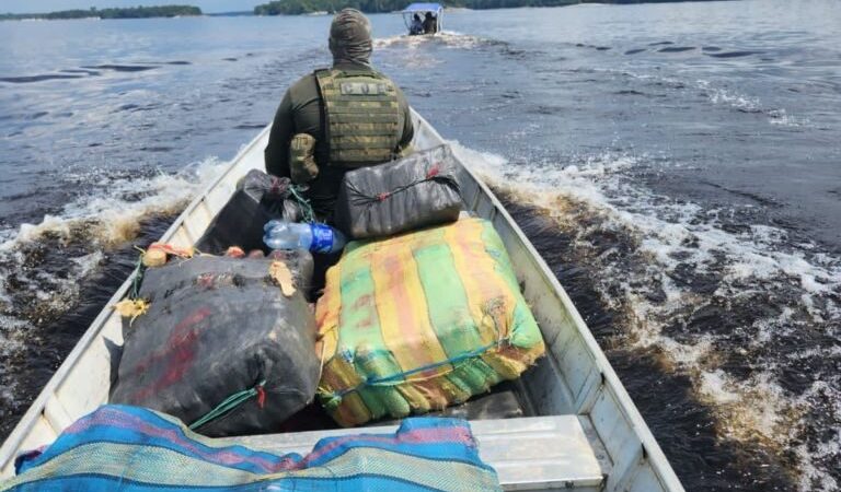 Colombianos são presos com 600 kg de maconha do tipo skunk no interior do AM