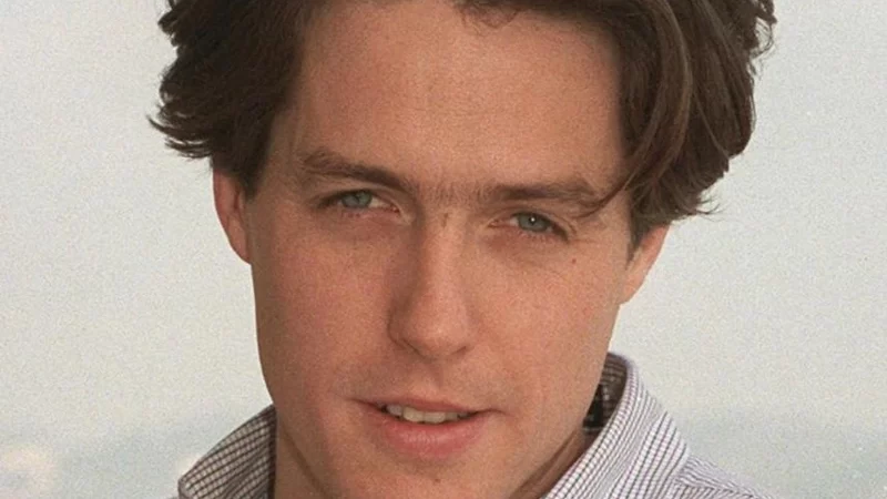 Hugh Grant sobre comédias românticas: ‘Fiquei velho, gordo e feio para fazer’