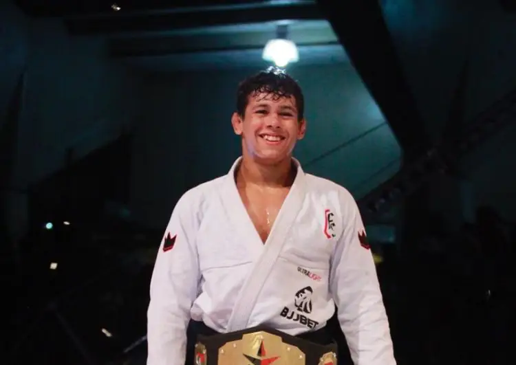 Astro do Jiu-Jitsu brasileiro, Mica Galvão relembra início no esporte