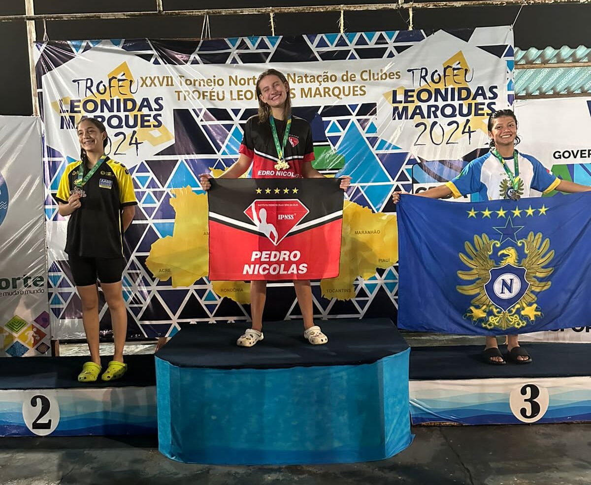 A atleta amazonense Pietra Menezes conquistou o troféu de melhor índice técnico na Copa Norte de Natação