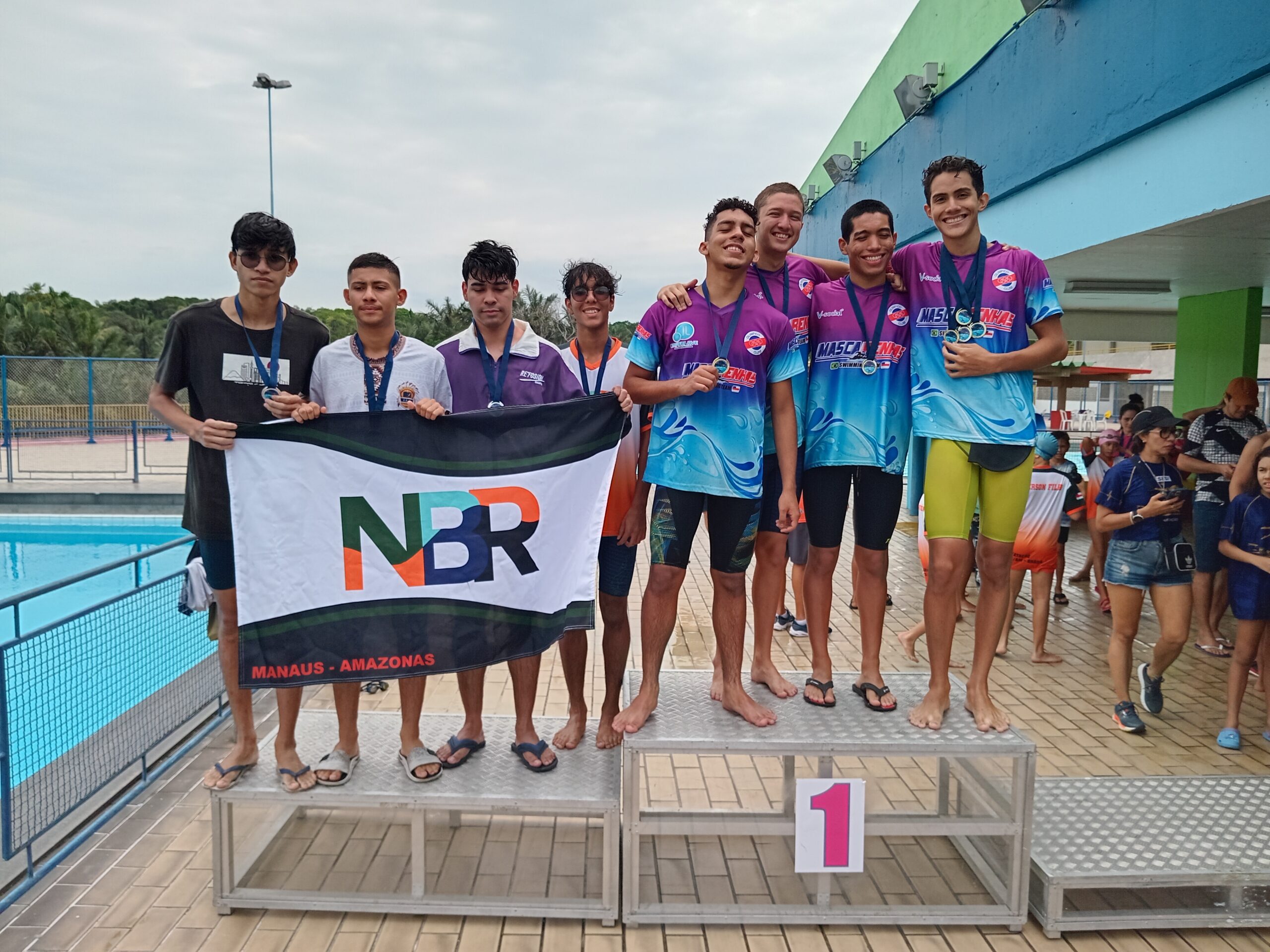 A Equipe Mascarenhas Team/Olimpico Clube, ganha muitas medalhas na 3ª Etapa do Campeonato de Aspirantes 2024 de natação do Amazonas