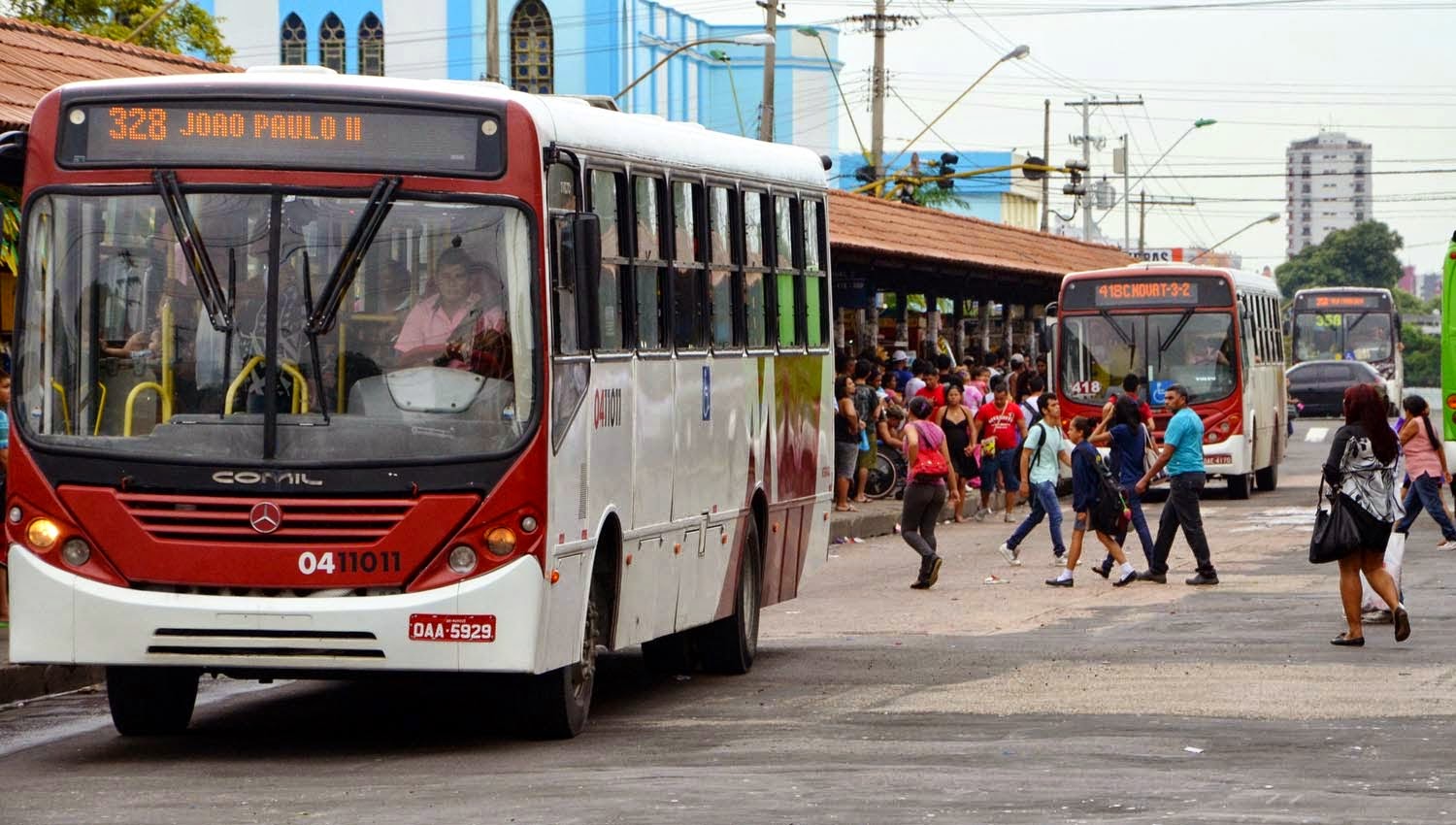 MP aciona Justiça para suspender aumento da passagem de ônibus para R$ 5 em Manaus